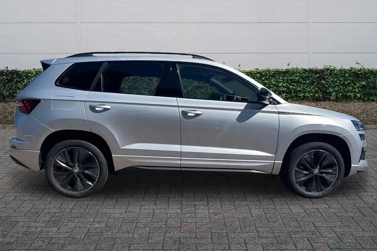 Used Skoda Karoq SportLine 150 HP (110 kW) 2023 Brilliant silver metallic SUV