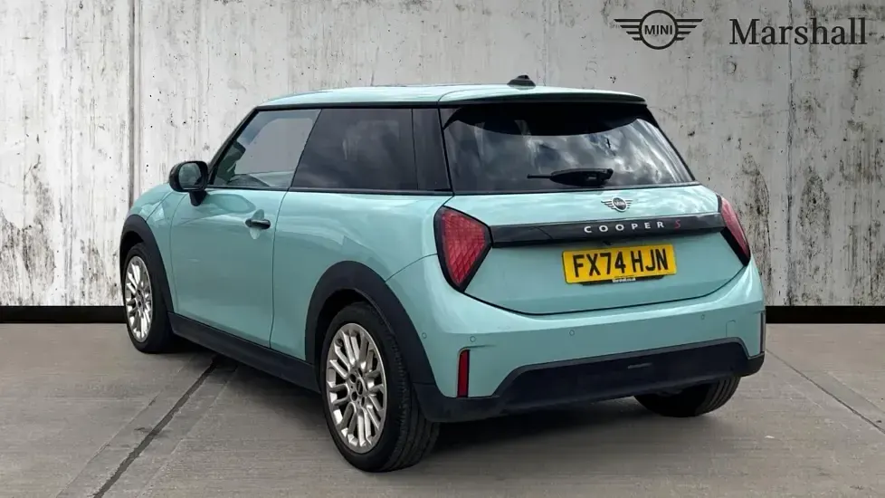 Used Mini Cooper S Hatch 201 HP (147 kW) 2025 Green Hatchback