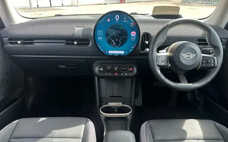 Usado Mini Cooper Classic 114 kW (156 HP) 2026 Citadino