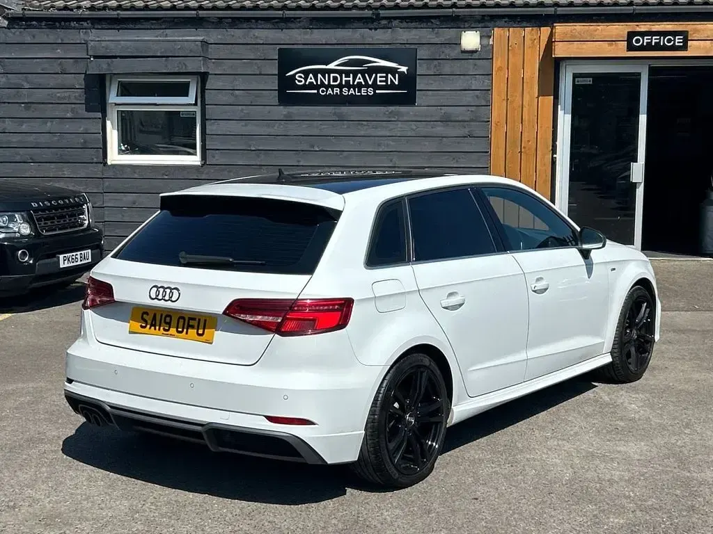 Used Audi A3 S-Line 150 HP (110 kW) 2019 White Sedan