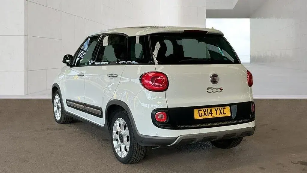 Used Fiat 500L Trekking 85 HP (62 kW) 2014 White MPV