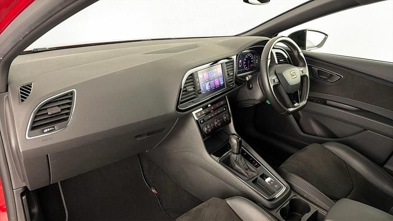 Used Seat Leon Cupra 290 290 HP (213 kW) 2020 Desire red Hatchback