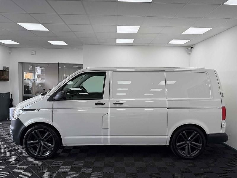 Usado VW Transporter Startline 110 HP (80 kW) 2022 Branco Van