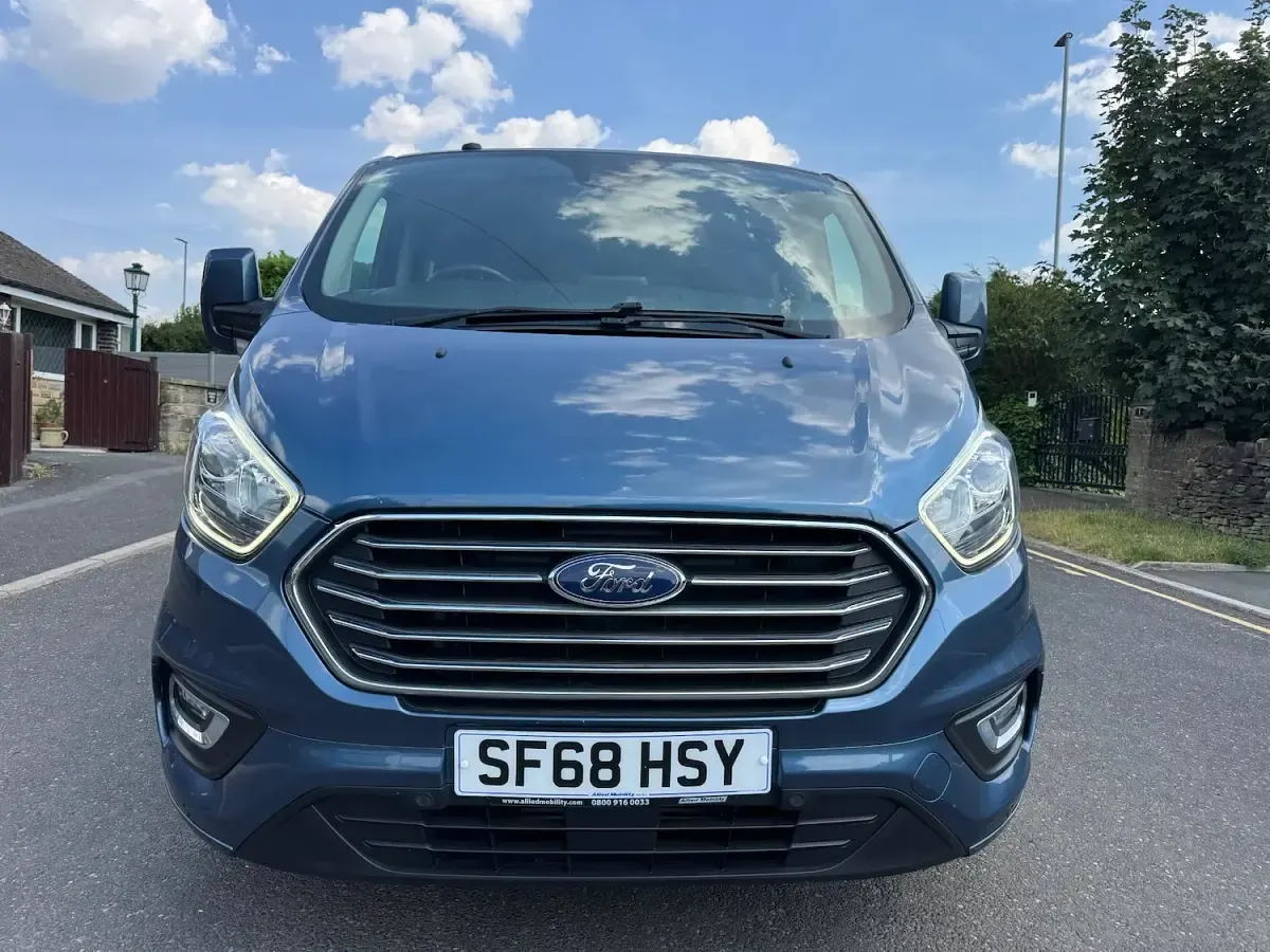 Used Ford Tourneo Custom Titanium 2018 Blue Van