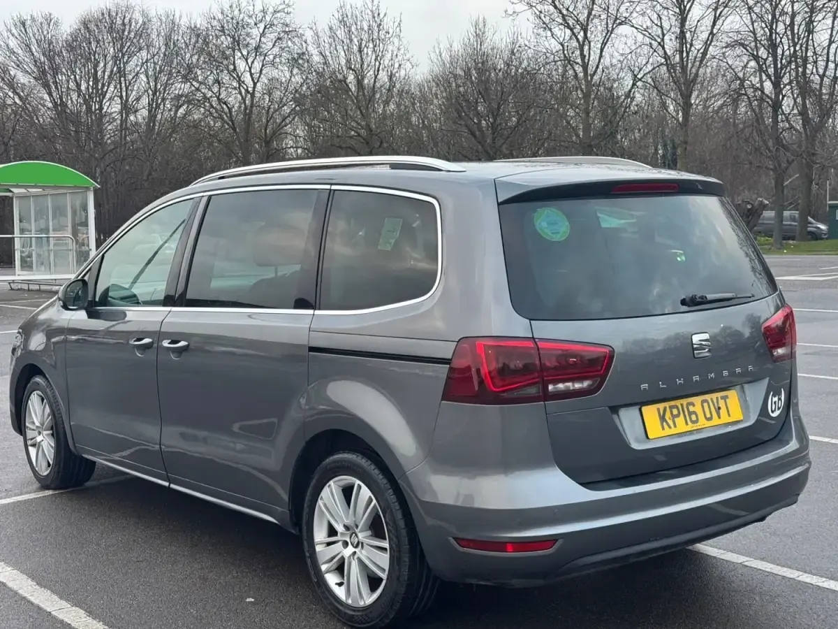 Begagnad Seat Alhambra SE 150 HK (110 kW) 2016 Grå Minibuss
