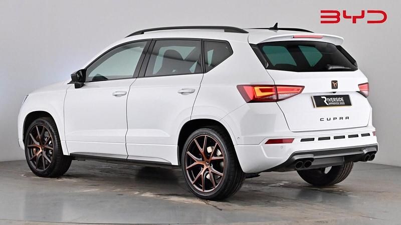 Used Cupra Ateca VZ3 300 HP (220 kW) 2023 Nevada white SUV