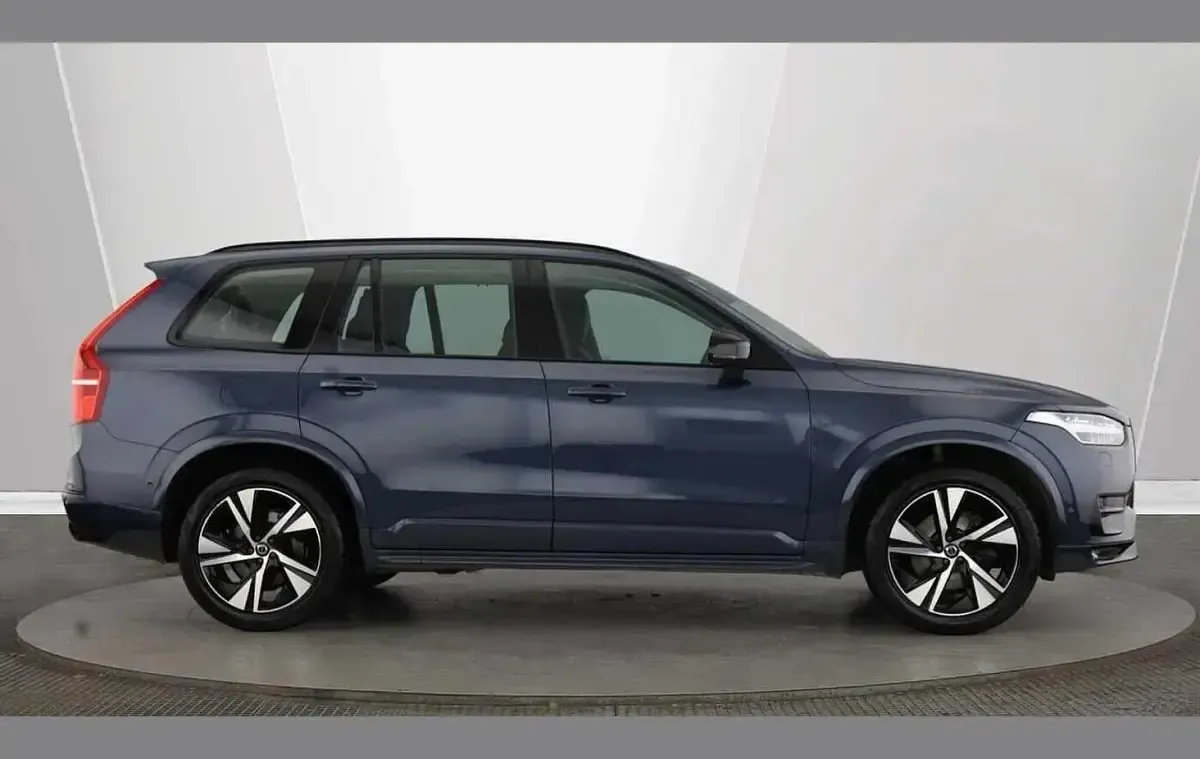 Used Volvo XC90 Plus 232 HP (170 kW) 2023 Blue SUV