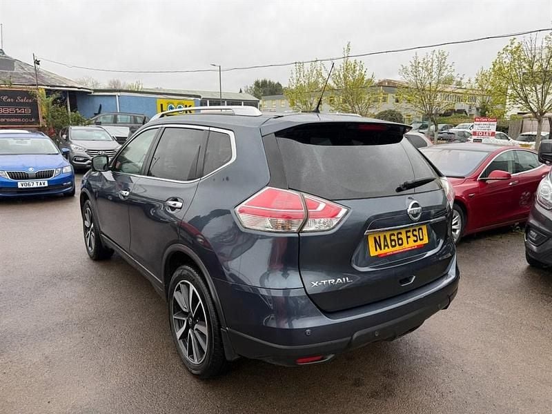 Used Nissan X-Trail N-Vision 130 HP (95 kW) 2016 Blue SUV