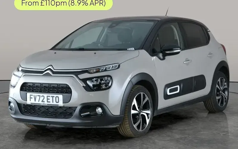 Używany Citroën C3 Shine 102 KM (75 kW) 2022 Hatchback