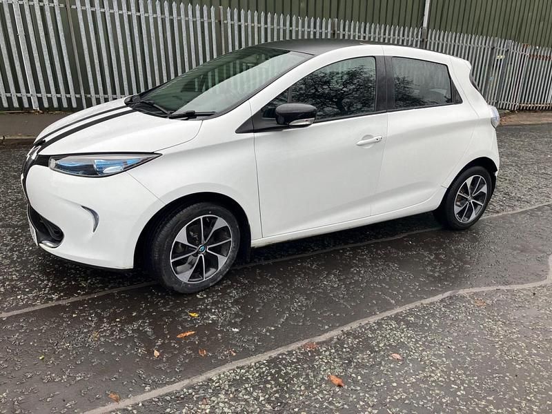 White Used 2019 Renault Zoe Dynamique Hatchback | £6,799 (Fair price) - Image 1/3