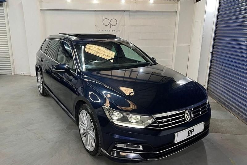 Blue Used 2017 VW Passat R-line Estate | £10,995 (Fair price) - Image 1/1