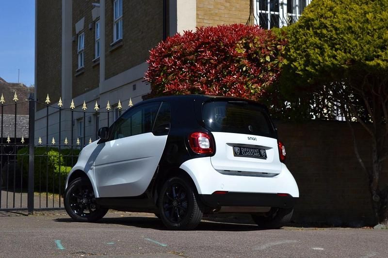 Used Smart ForTwo Coupé Passion 71 HP (52 kW) 2018 Black Coupe