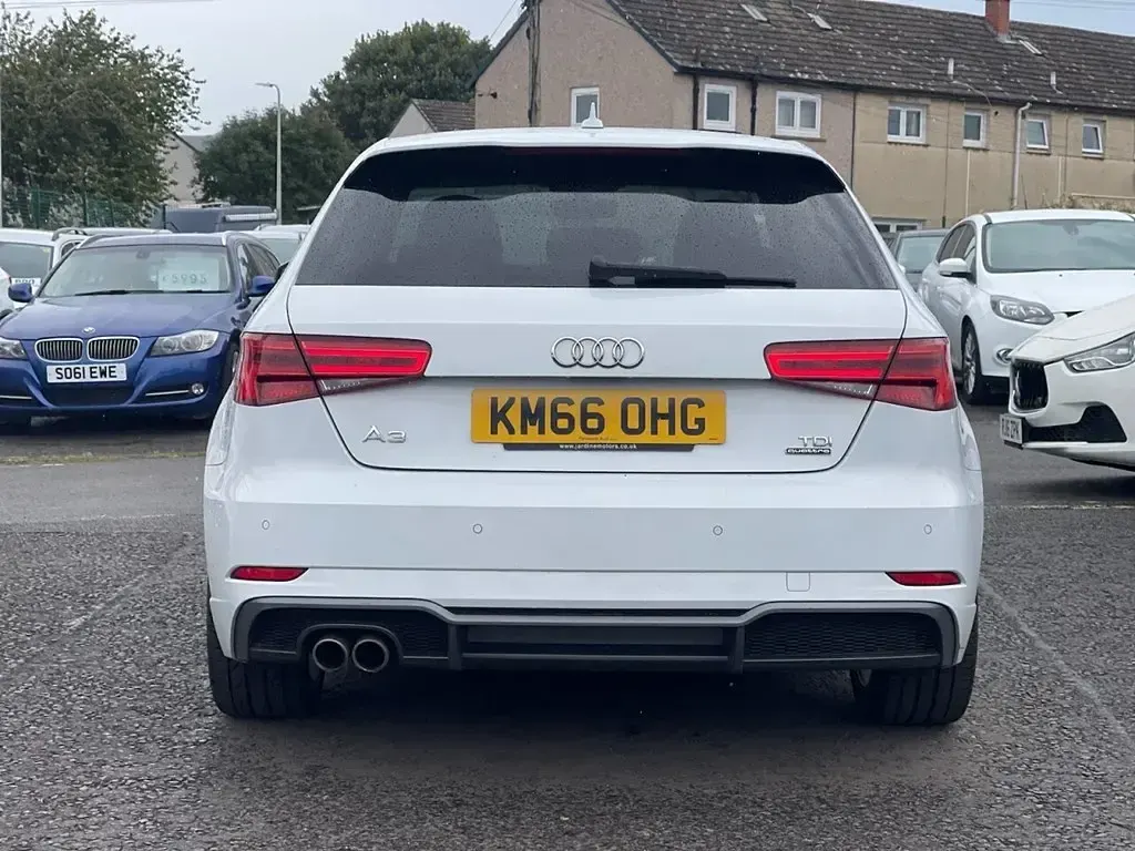 Used Audi A3 S-Line 184 HP (135 kW) 2016 White Hatchback