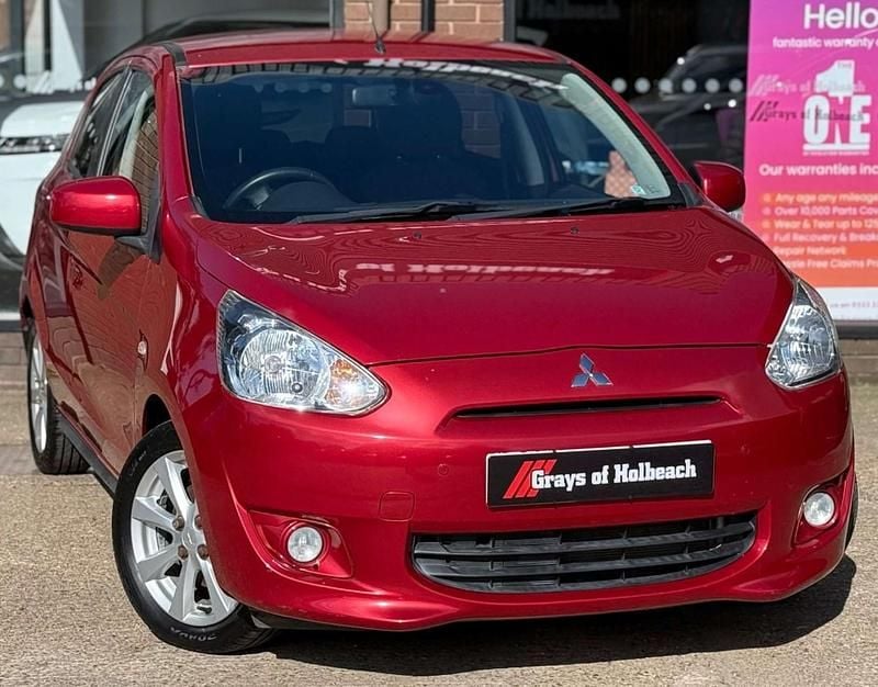 Used Mitsubishi Mirage 2015 Red Hatchback