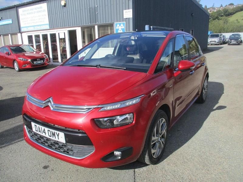 Red Used 2014 Citroën C4 Picasso Exclusive MPV | £4,495 (Fair price) - Image 1/4
