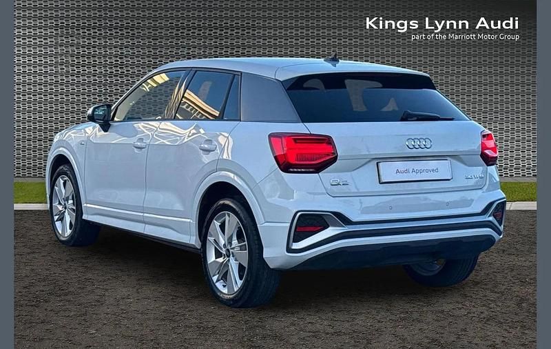 Used Audi Q2 S-Line 113 HP (83 kW) 2025 White SUV
