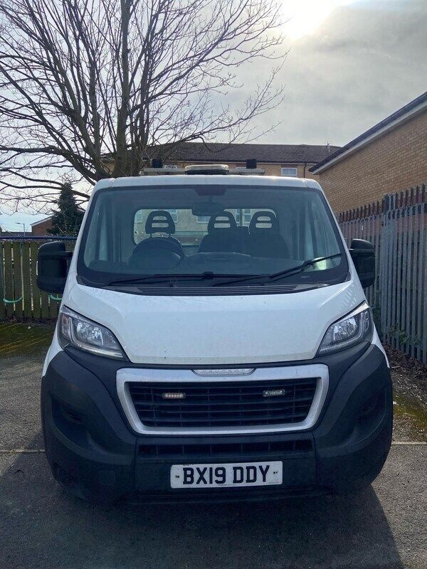White Used 2019 Peugeot Boxer S Van | £10,999 (A bit pricey) - Image 1/4