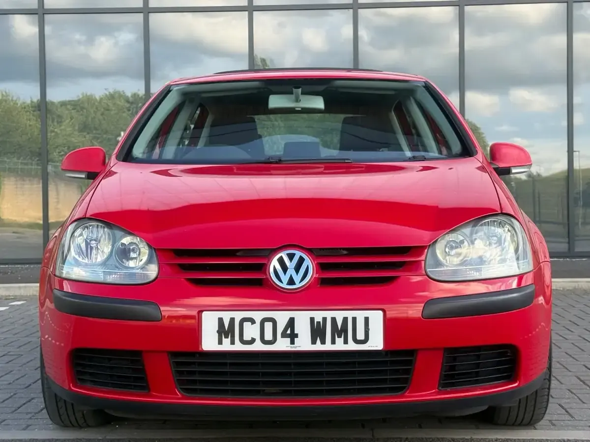 Used VW Golf IV S 2004 Red Hatchback