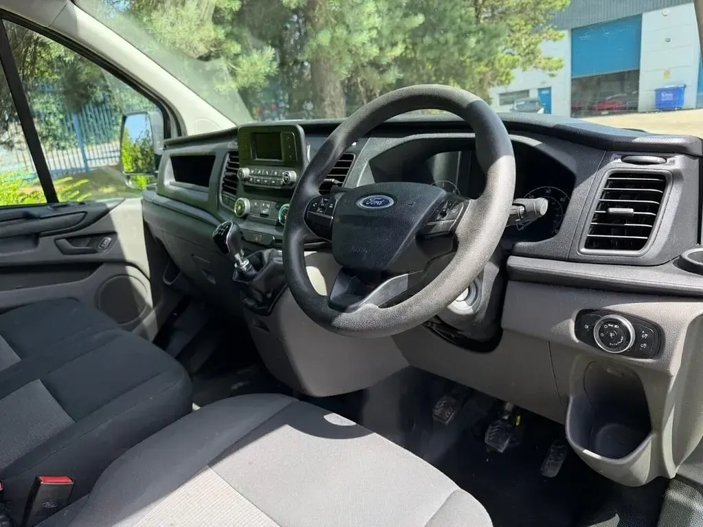 Used Ford Transit Custom S 2021 White Van