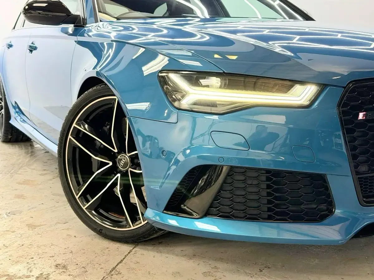 Used Audi RS6 Performance 2016 Blue Estate