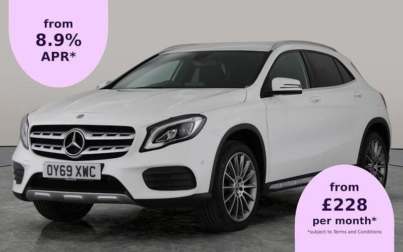 Used 2020 Mercedes GLA180 AMG line SUV | £15,939 (Fair price) - Image 1/2