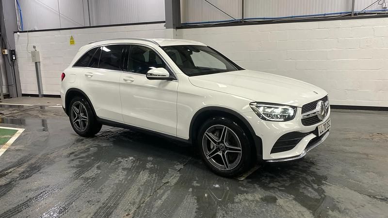 White Used 2021 Mercedes GLC220 AMG line SUV | £26,498 (Fair price) - Image 1/3