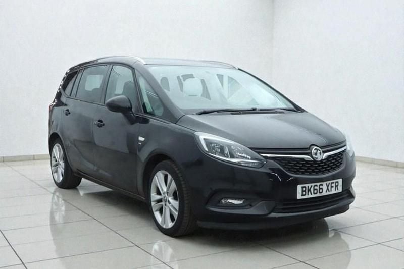 Used Vauxhall Zafira Tourer SRi 140 HP (102 kW) 2016 Black MPV