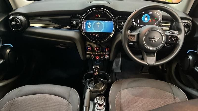 Used Mini Cooper Classic 136 HP (100 kW) 2024 Grey Hatchback