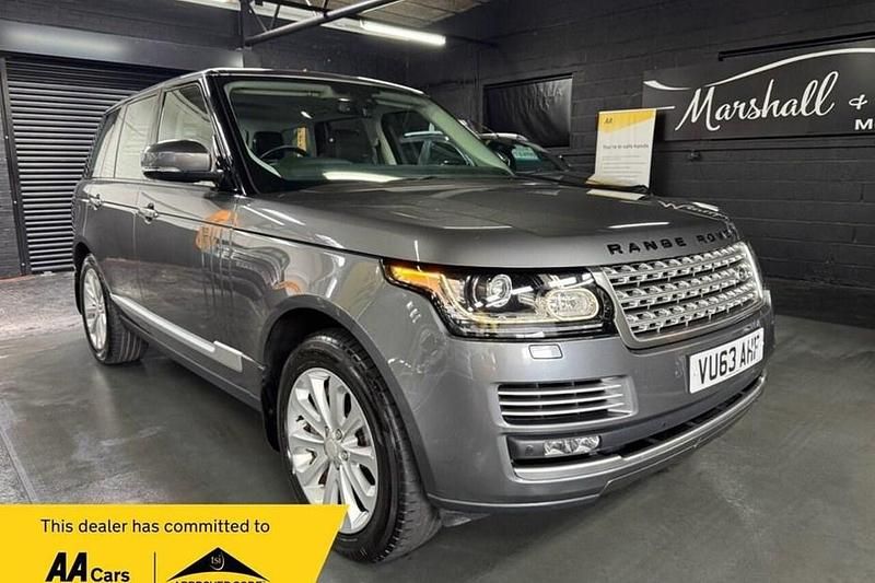 Grey Used 2014 Land Rover Range Rover Vogue SE SUV | £19,999 (Good price) - Image 1/1