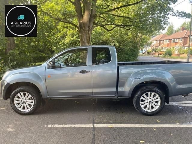 Grey Used 2013 Isuzu D-Max Pickup | £6,999 (Fair price) - Image 1/4