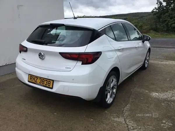 Used Vauxhall Corsa Design Edition 100 HP (73 kW) 2025 White Hatchback