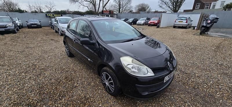 Used Renault Clio II Extreme 2008 Black Hatchback