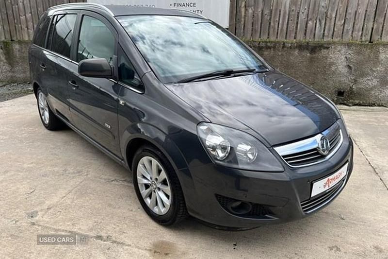 Used 2014 Vauxhall Zafira Design Edition | £3,750 (Fair price) - Image 1/1