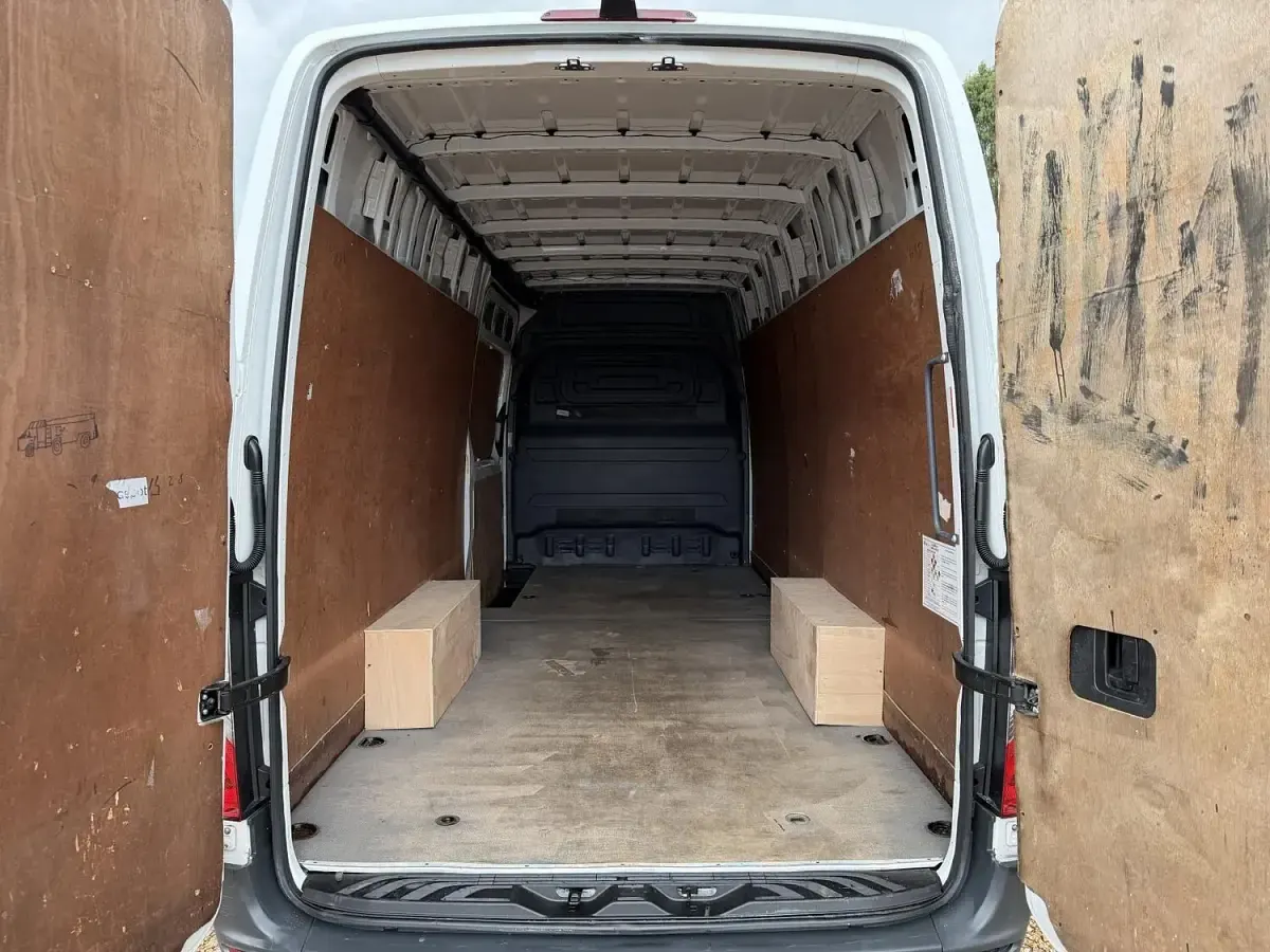 Used Mercedes Sprinter 114 HP (83 kW) 2019 White Van