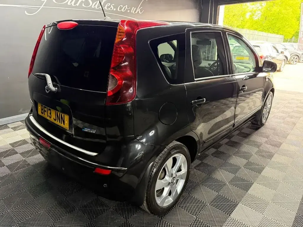Used Nissan Note N-TEC 90 HP (66 kW) 2013 Black Hatchback