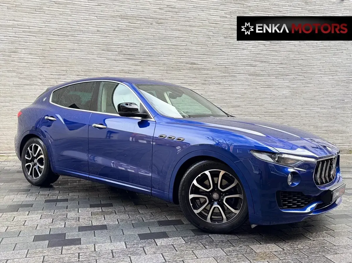 Begagnad Maserati Levante 275 HK (202 kW) 2018 Blå SUV