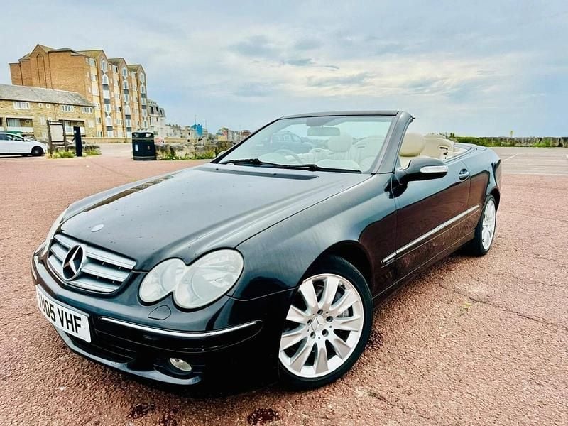 Black Used 2005 Mercedes CLK350 Elegance Cabriolet | £3,288 (Expensive) - Image 1/4
