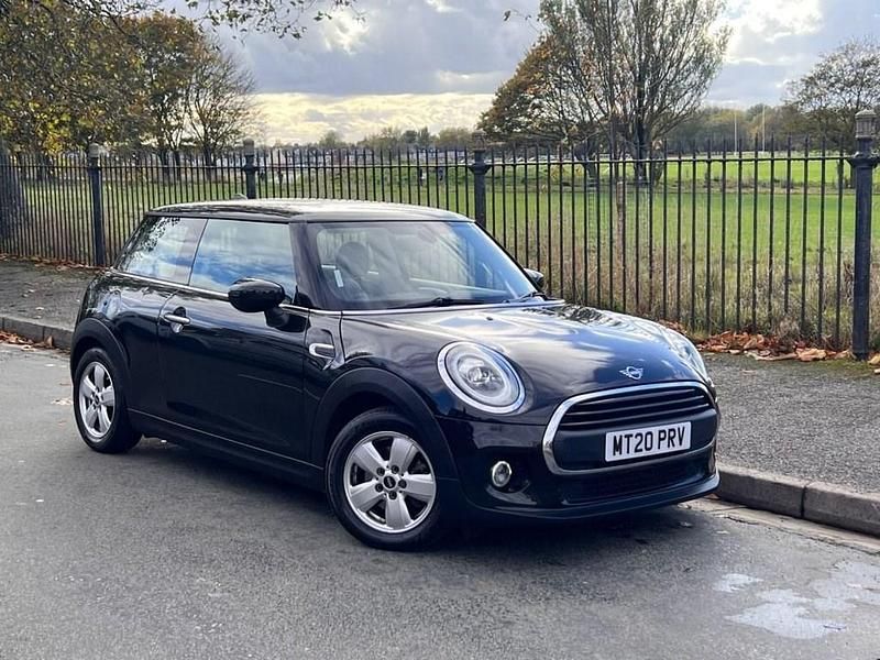 Used Mini ONE Classic 102 HP (75 kW) 2020 Black Hatchback
