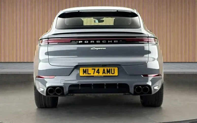 Used Porsche Cayenne 470 HP (345 kW) 2025 SUV