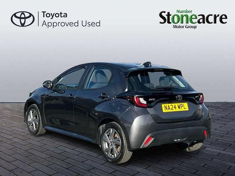 Used Toyota Yaris Hybrid 116 HP (85 kW) 2024 Grey Hatchback