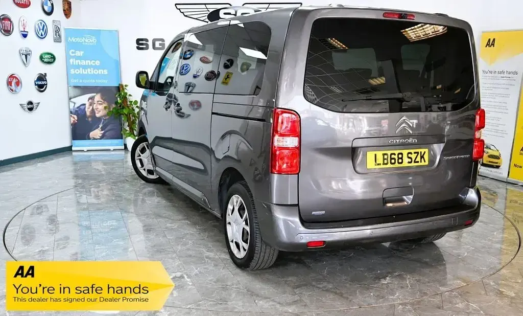 Used Citroën Spacetourer Feel 120 HP (88 kW) 2019 Grey MPV