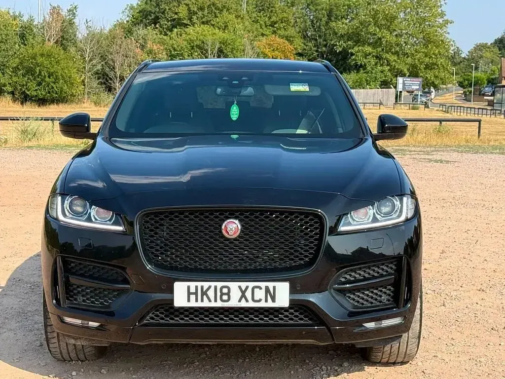 Used Jaguar F-Pace R-Sport 180 HP (132 kW) 2018 Black SUV