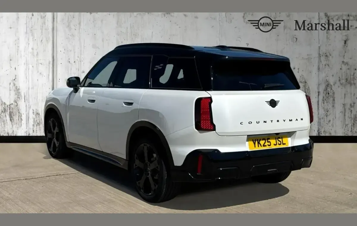 Used Mini Countryman Sport 170 HP (125 kW) 2025 White SUV