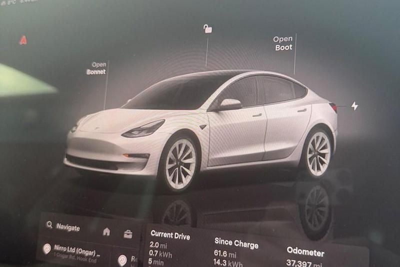 Used Tesla Model 3 Standard Range Plus 366 kW (498 HP) 2022 Sedan