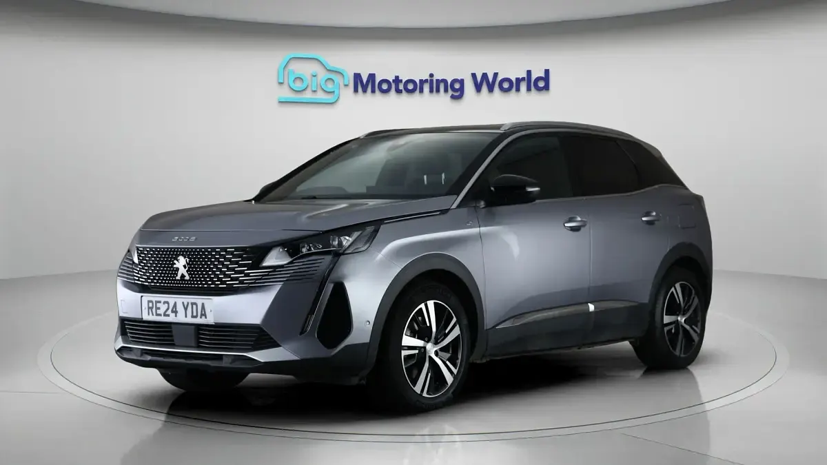 Used Peugeot 3008 GT 226 HP (166 kW) 2023 Grey SUV