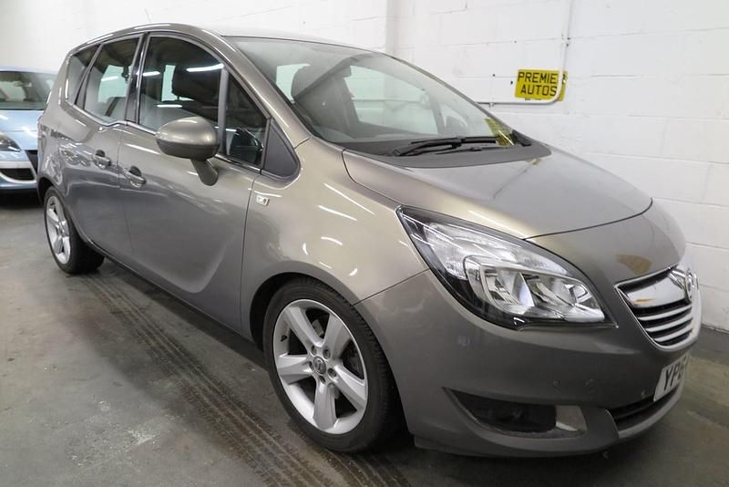Used Vauxhall Meriva 2014 Brown MPV