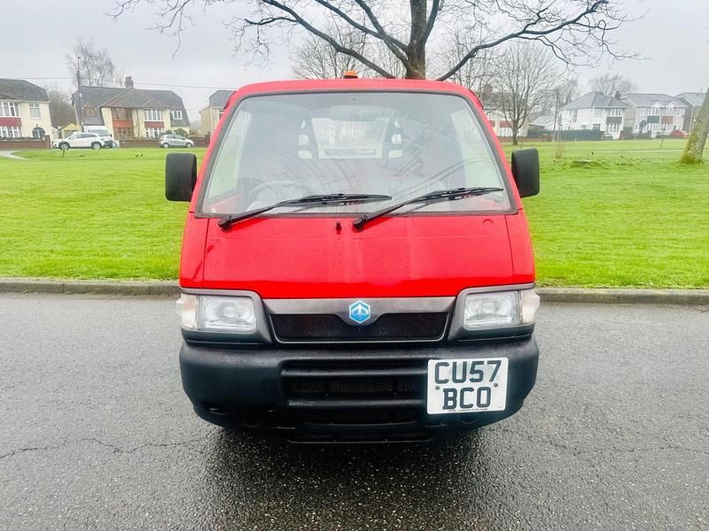 Used Piaggio Porter 64 HP (47 kW) 2008 Red Pickup