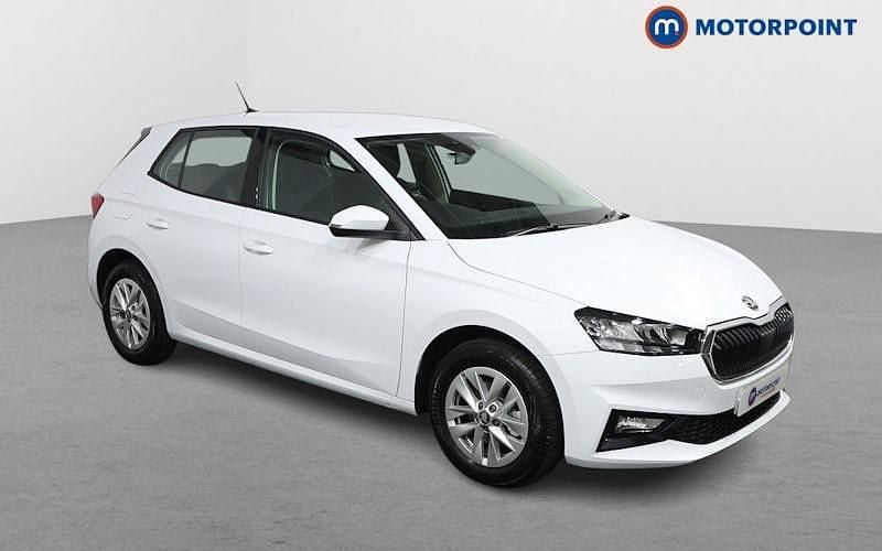 White New 2025 Skoda Fabia SE Hatchback | £17,899 (Fair price) - Image 1/4