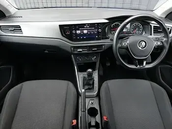 Used VW Polo SE 95 HP (69 kW) 2019 Blue Hatchback