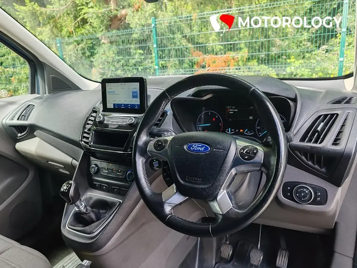 Used Ford Transit Connect Limited 120 HP (88 kW) 2020 Blue MPV